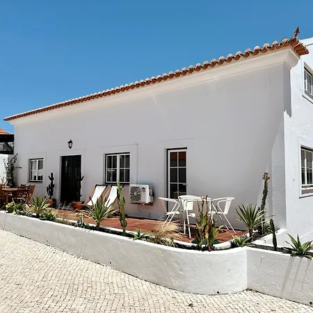 The Blanco Ericeira Gæstehus São Pedro da Cadeira