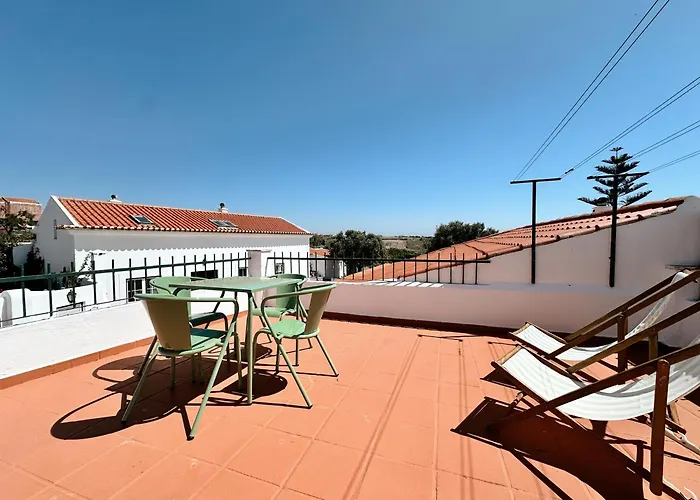 The Blanco Ericeira São Pedro da Cadeira