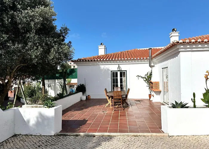 The Blanco Ericeira São Pedro da Cadeira